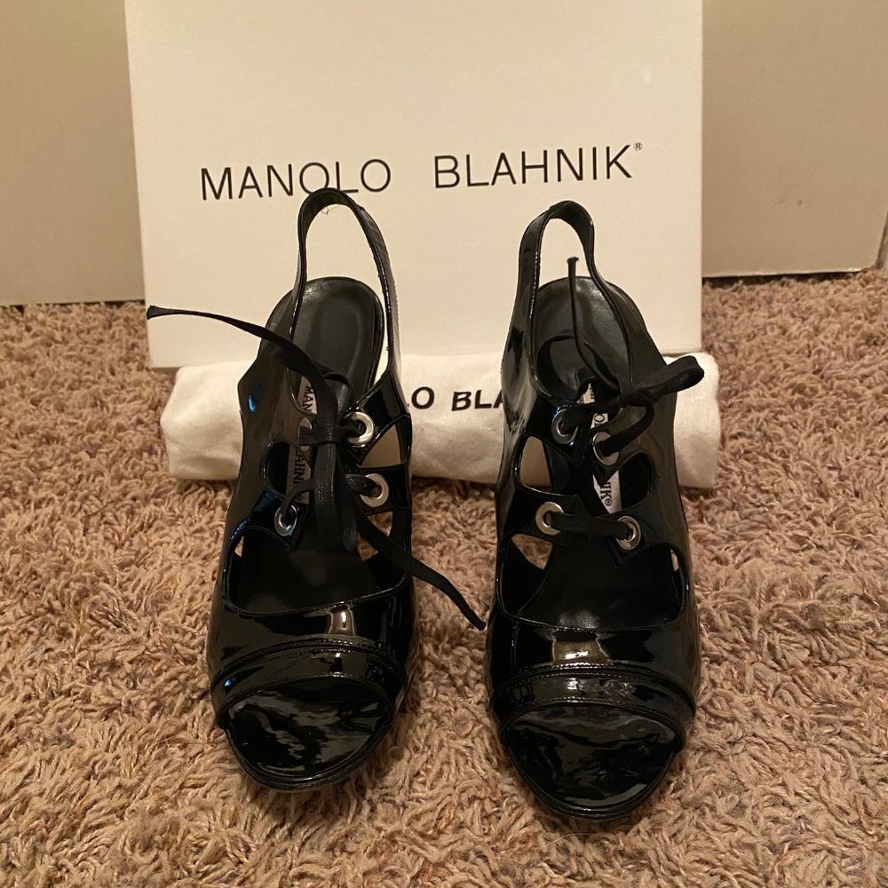 Manolo Blahnik Hurler Heels size 8.5